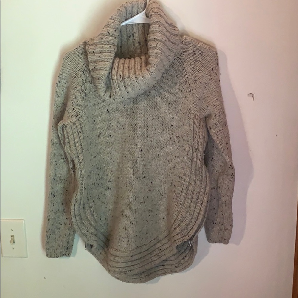 WINTER SWEATER
